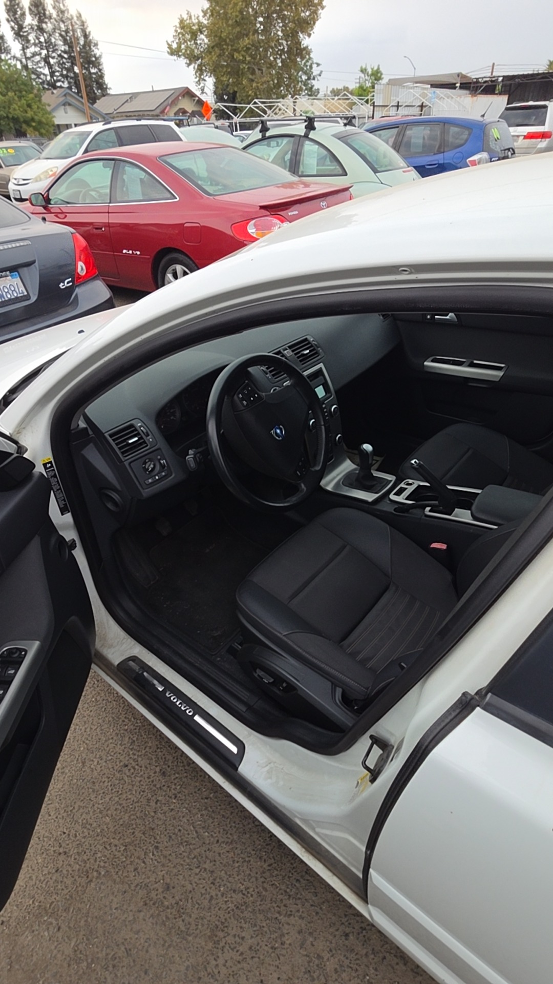 2010 Volvo S40 photo 2