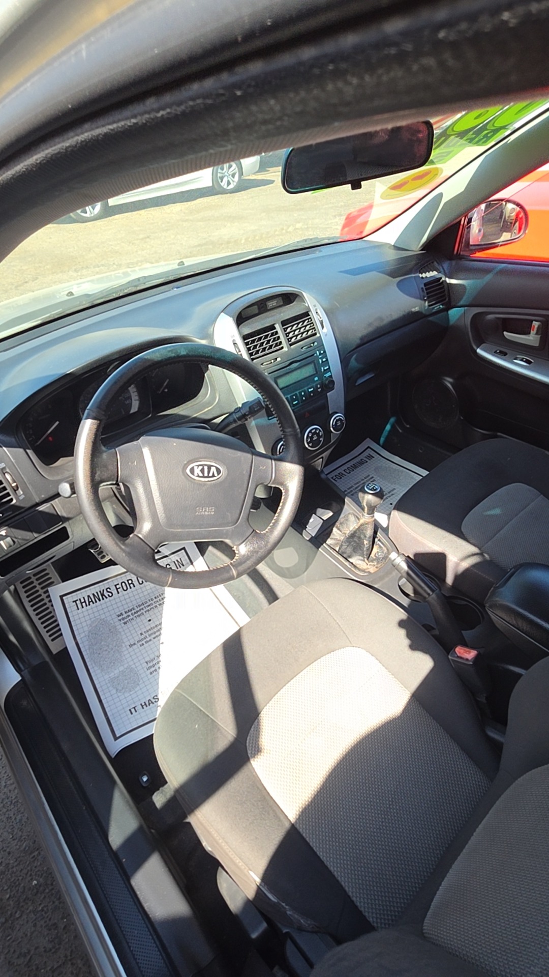 2008 Kia Spectra LD photo 3